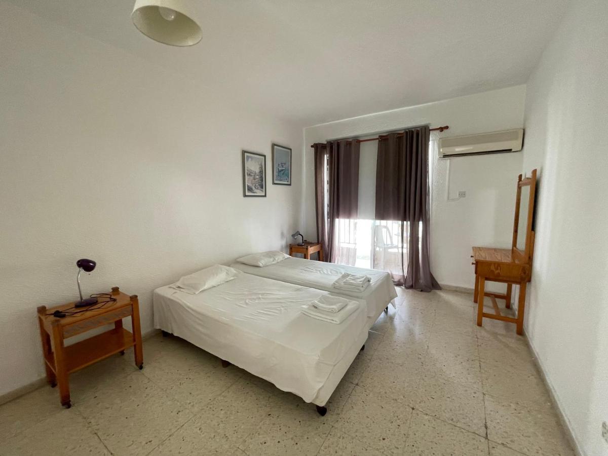 Dream Studio270M From The Beach Paphos Exterior photo